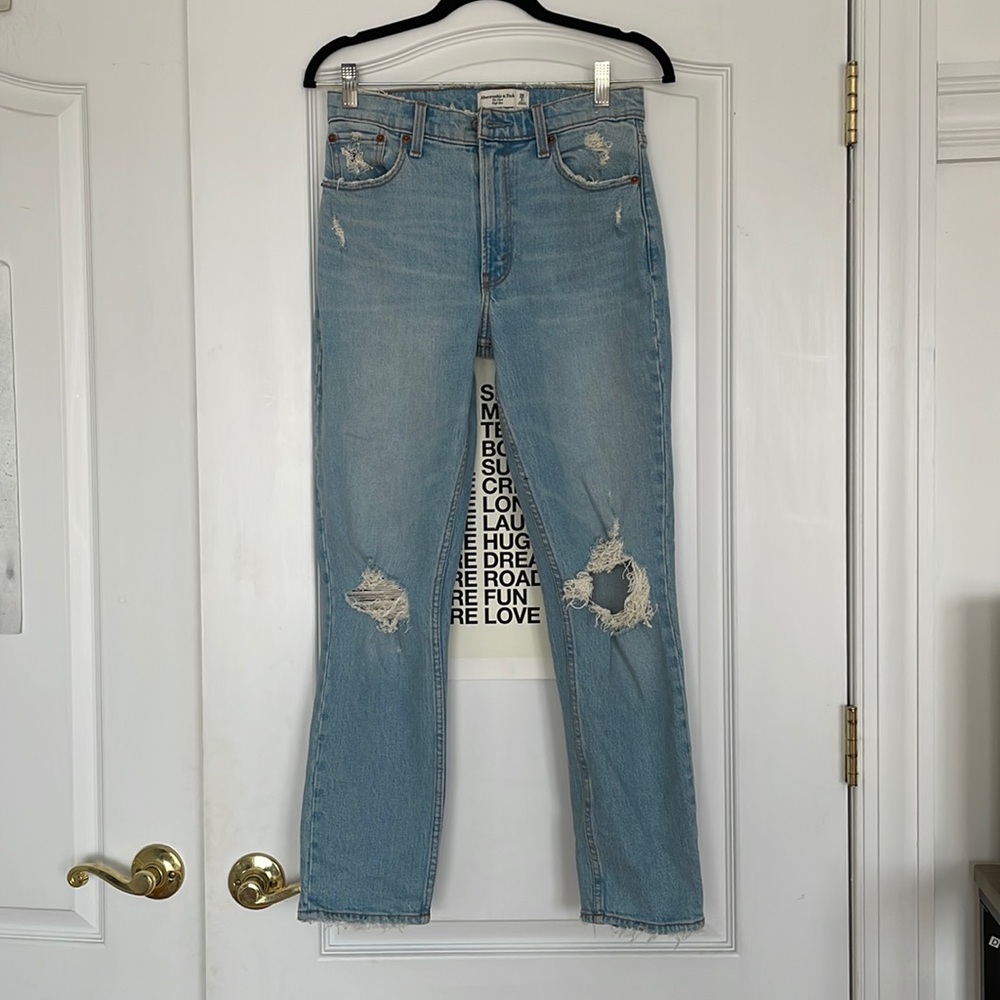 Abercrombie & Fitch Light Wash The Mom High Rise Distressed Jeans
